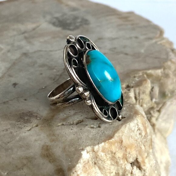 VTG Oxidized Sterling Silver Southwest Style Turquoise Scrollwork Ring Sz 2.75 - Picture 11 of 16